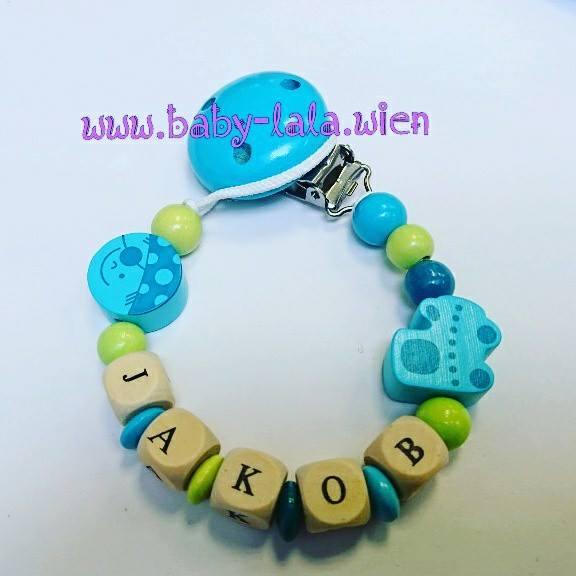 Schnullerkette mit Holzbuchstaben und 2 Motiven