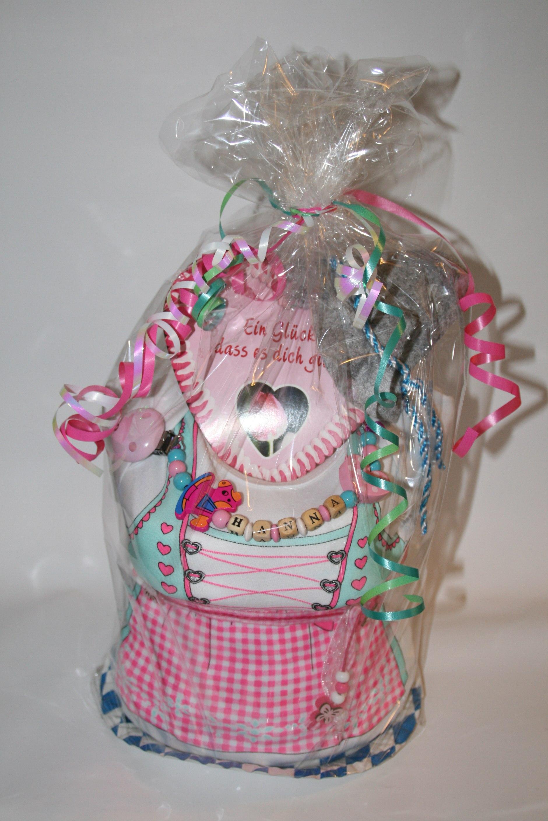 Windeltorte Oktoberfest Dirndl oder Bua